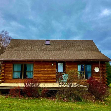 Garden Grove Retreat & Lodging Near Pictured Rocks, Fayette, Trails المظهر الخارجي الصورة