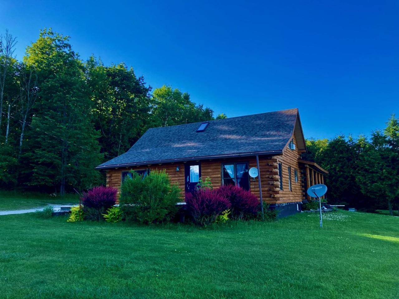 Garden Grove Retreat & Lodging Near Pictured Rocks, Fayette, Trails المظهر الخارجي الصورة