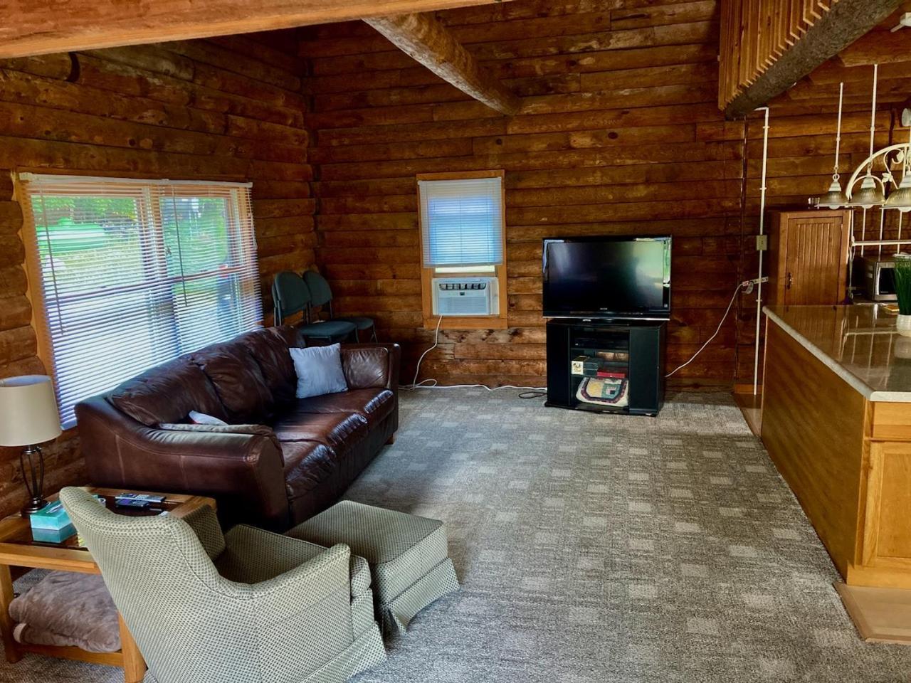 Garden Grove Retreat & Lodging Near Pictured Rocks, Fayette, Trails المظهر الخارجي الصورة