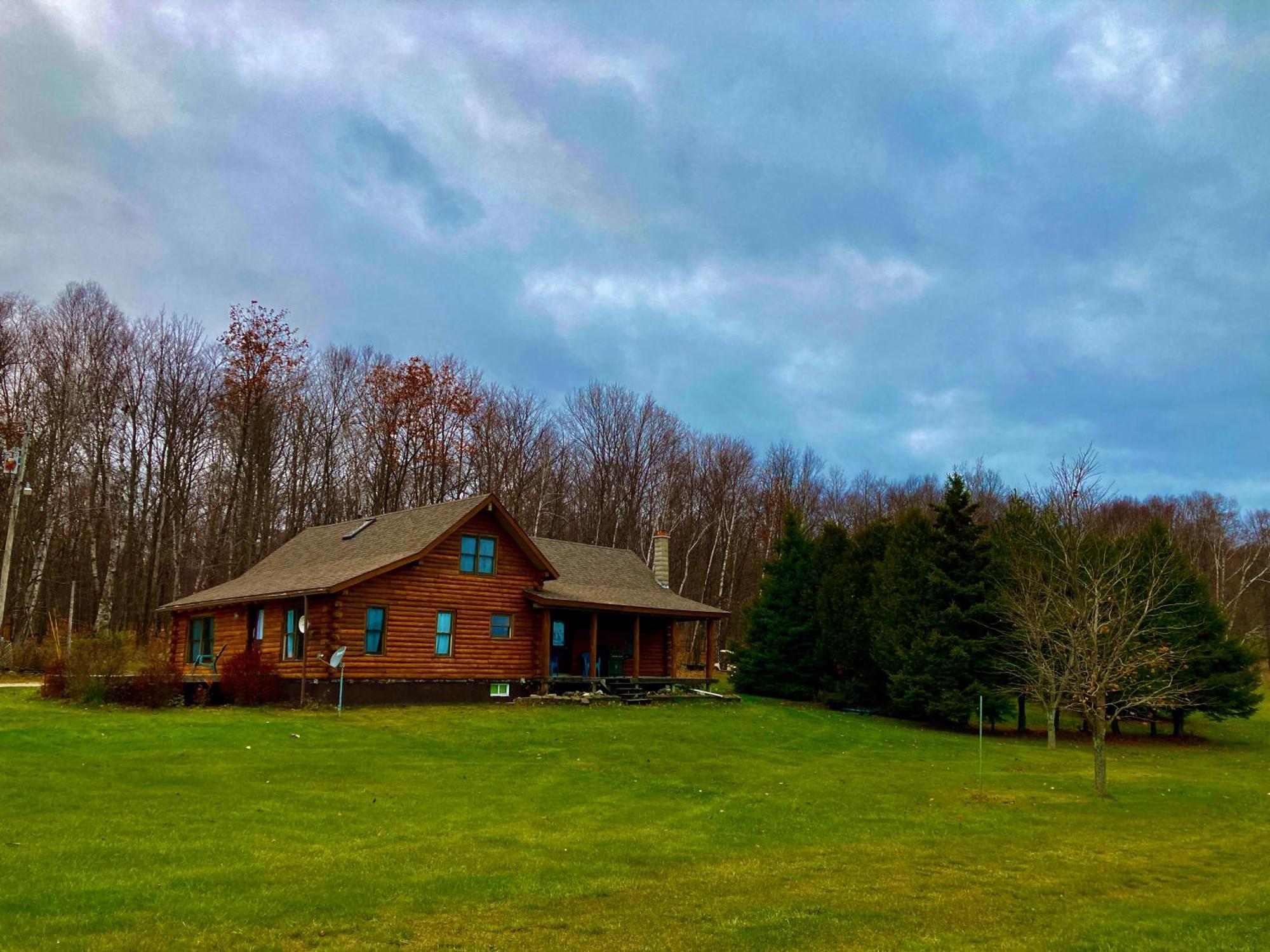 Garden Grove Retreat & Lodging Near Pictured Rocks, Fayette, Trails المظهر الخارجي الصورة