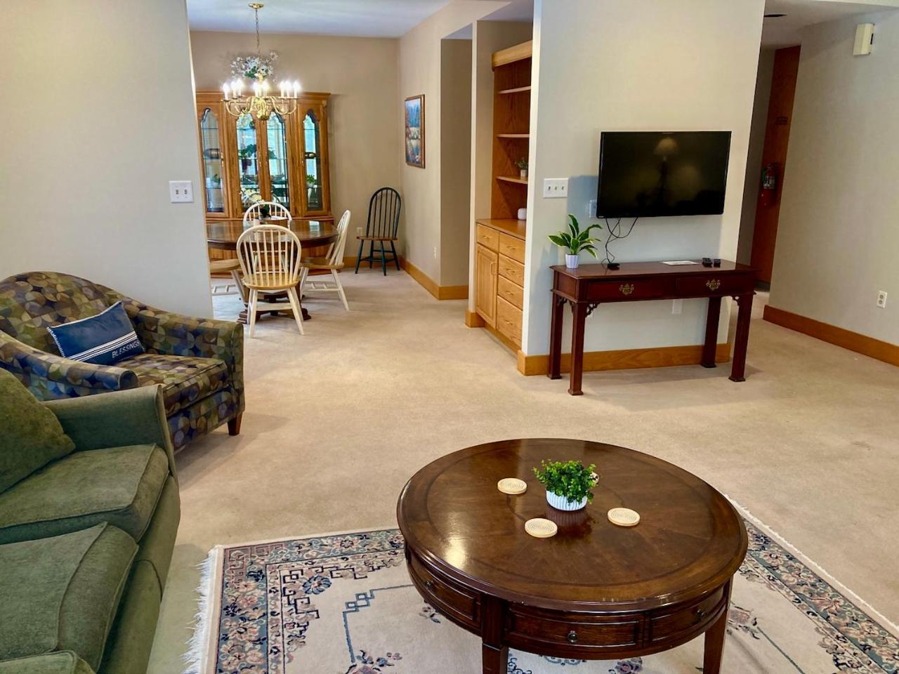 Garden Grove Retreat & Lodging Near Pictured Rocks, Fayette, Trails المظهر الخارجي الصورة
