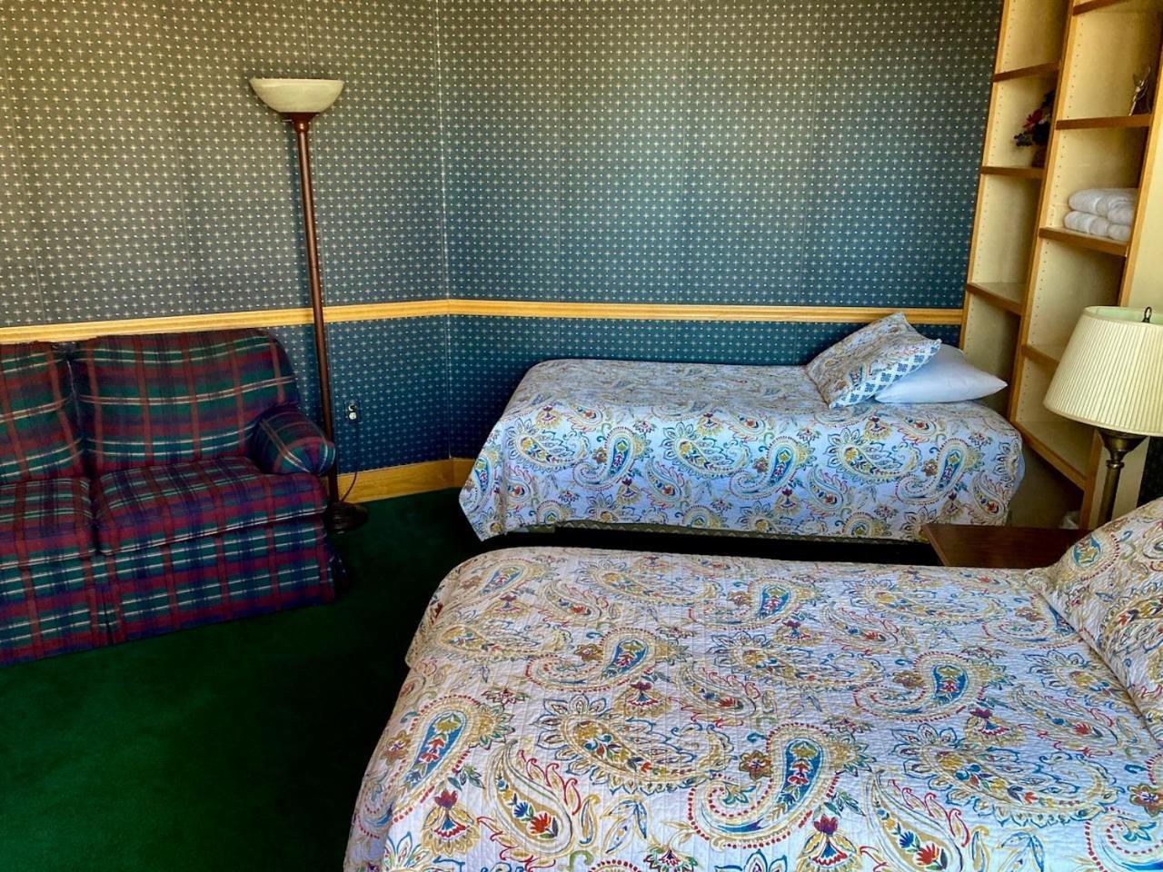 Garden Grove Retreat & Lodging Near Pictured Rocks, Fayette, Trails المظهر الخارجي الصورة